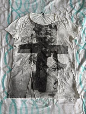 H&M White Short Sleeve Graphic Tee with Black Cross Print